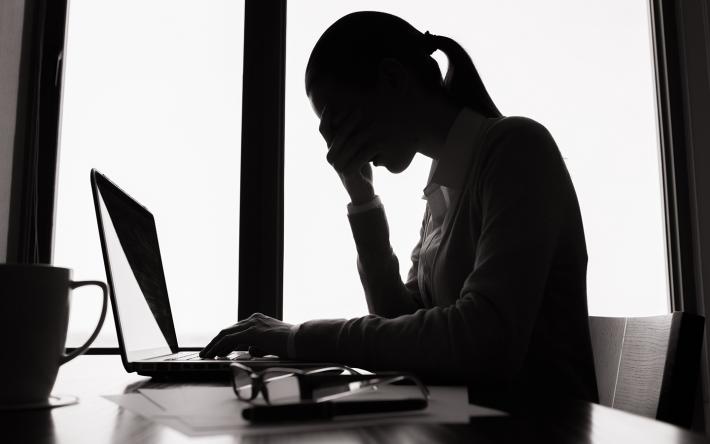 Sexchikane og digitale krænkelser på arbejdspladsen