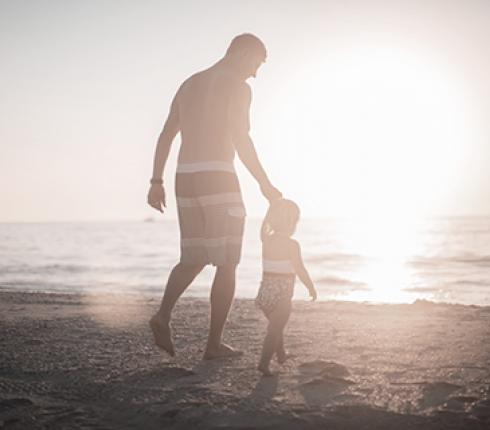 Nach dänischem Recht gelten strenge Schutzvorschriften bei Vaterschaftsurlaub
