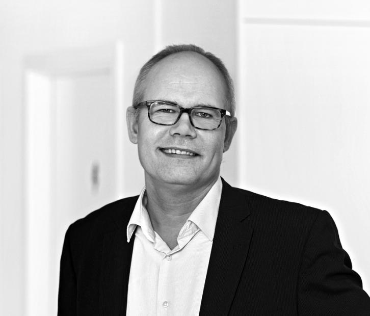 Nis Peter Dall Contact for legal advice